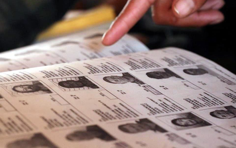 Detectan irregularidades en firmas de credenciales de elector para revocación de mandato